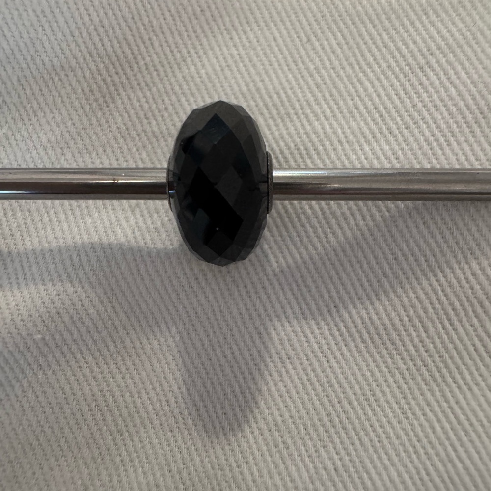 Trollbeads *retired* Black Onyx